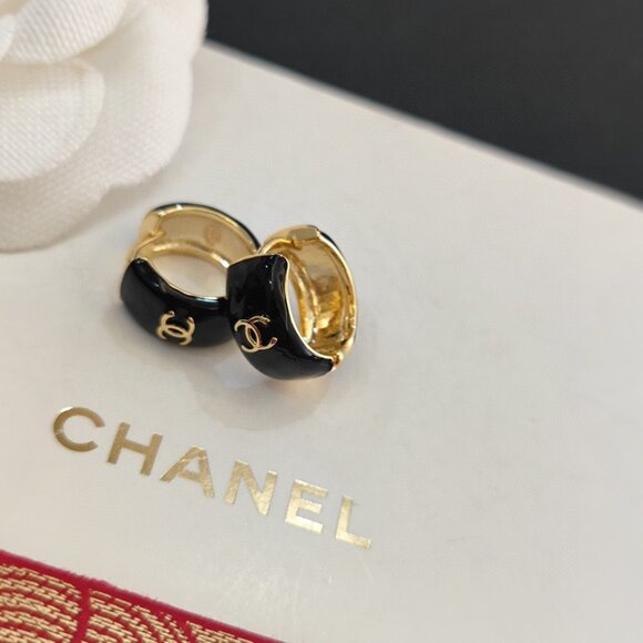 Chanel earrings - Picture 2 of 4